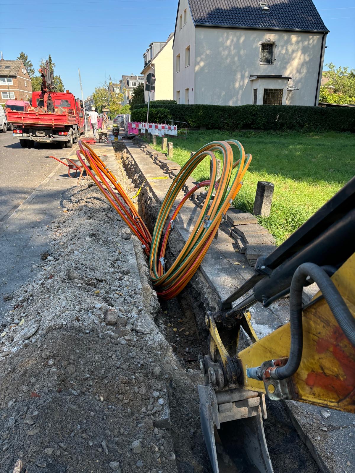 Tiefbauarbeiten in Holthausen (Verlegung NE3)
